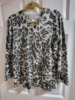 Shimmery Susan Graver sweater. Has a cool metallic animal print. X-Small